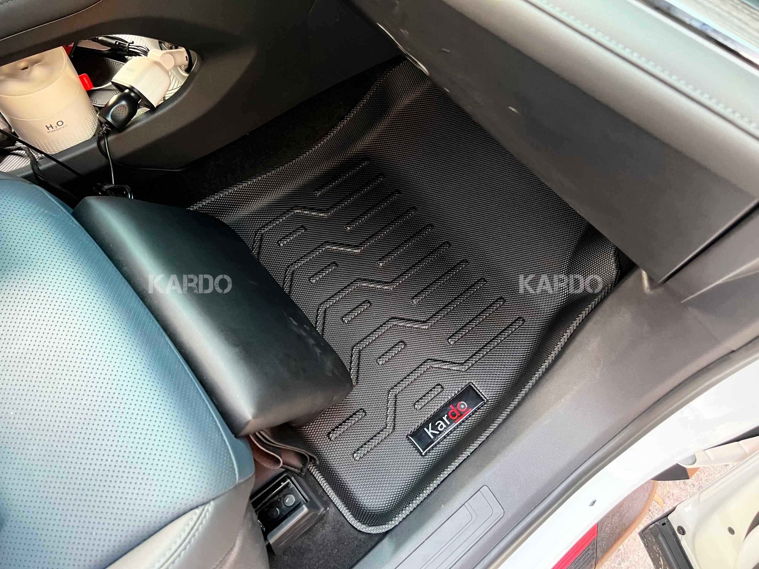 Thảm Lót Sàn Ô Tô Kardo Ford Territory - Đồ chơi xe hơi, phụ kiện ô tô, trang trí xe hơi - góc nhìn 4