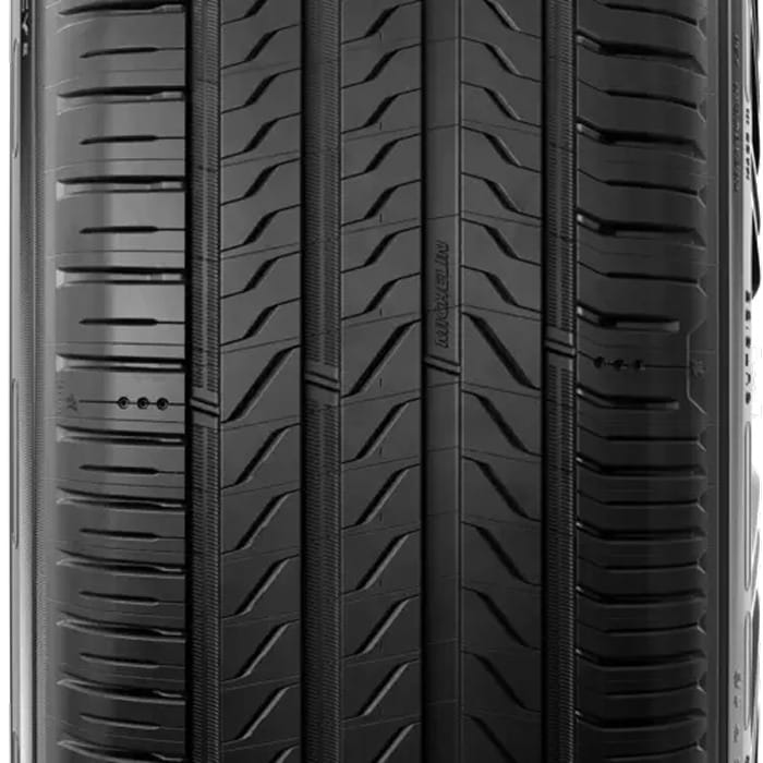 Lốp Michelin 215/45R18 Primacy 5 - góc nhìn 3