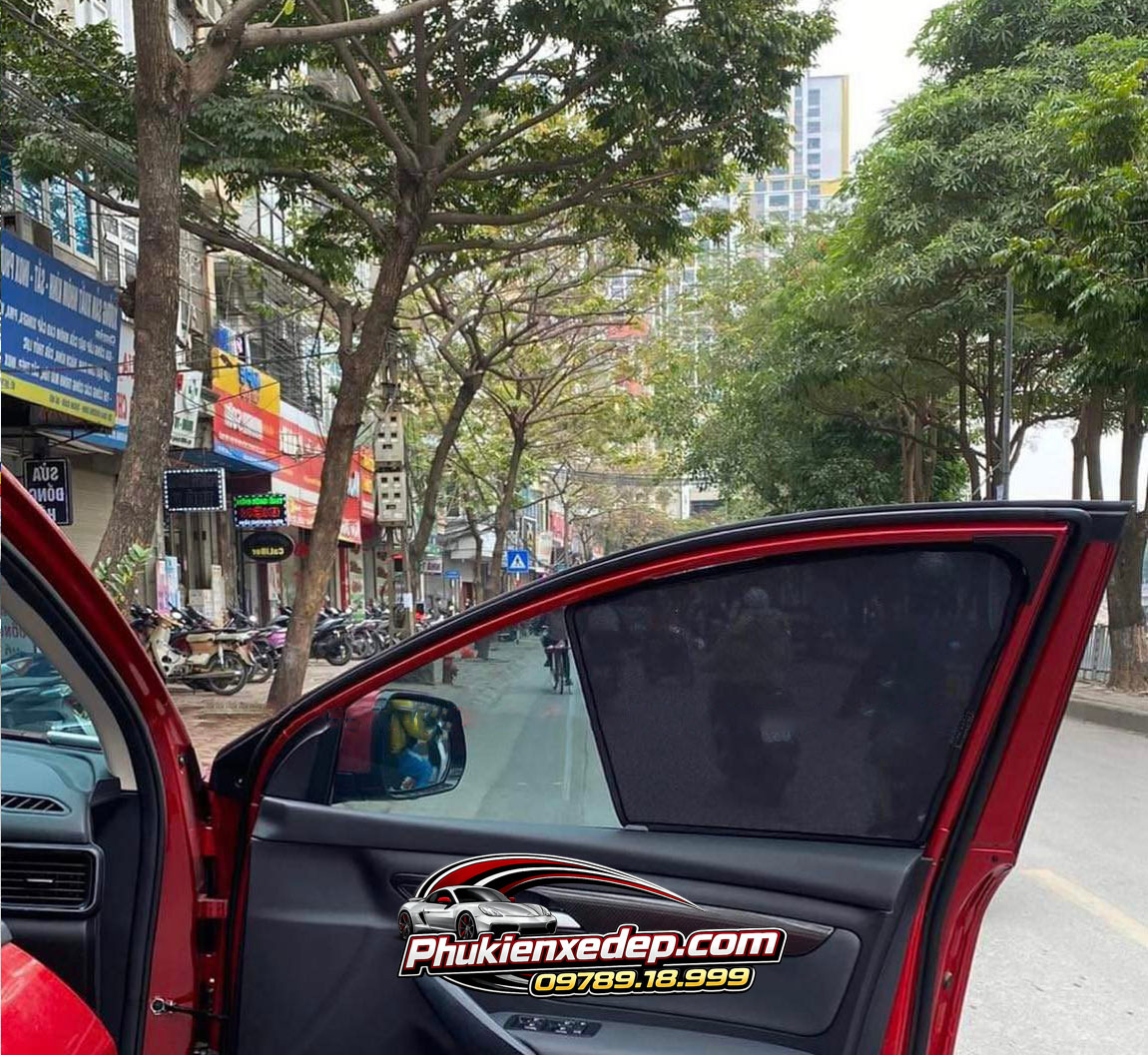 Rèm Nam Châm Ô tô VinFast VF8 - Đồ chơi xe hơi, phụ kiện ô tô, trang trí xe hơi - góc nhìn 2