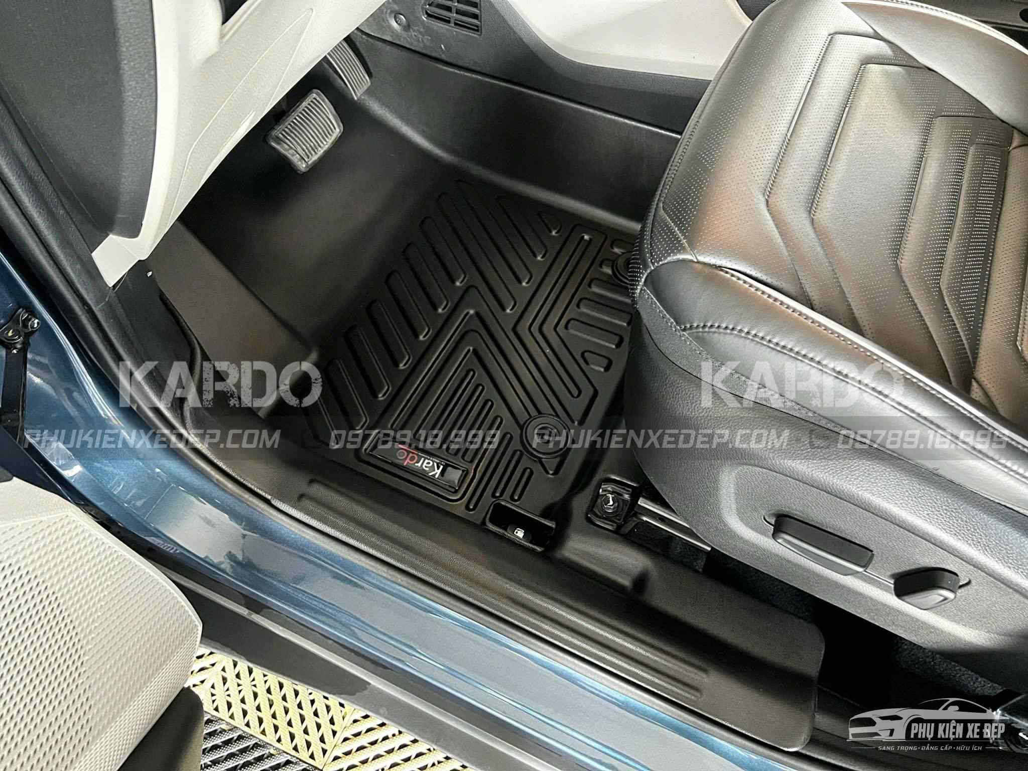 Thảm Lót Sàn Ô Tô Kardo KIA Carens 2022 - Nay - Đồ chơi xe hơi, phụ kiện ô tô, trang trí xe hơi - góc nhìn 4