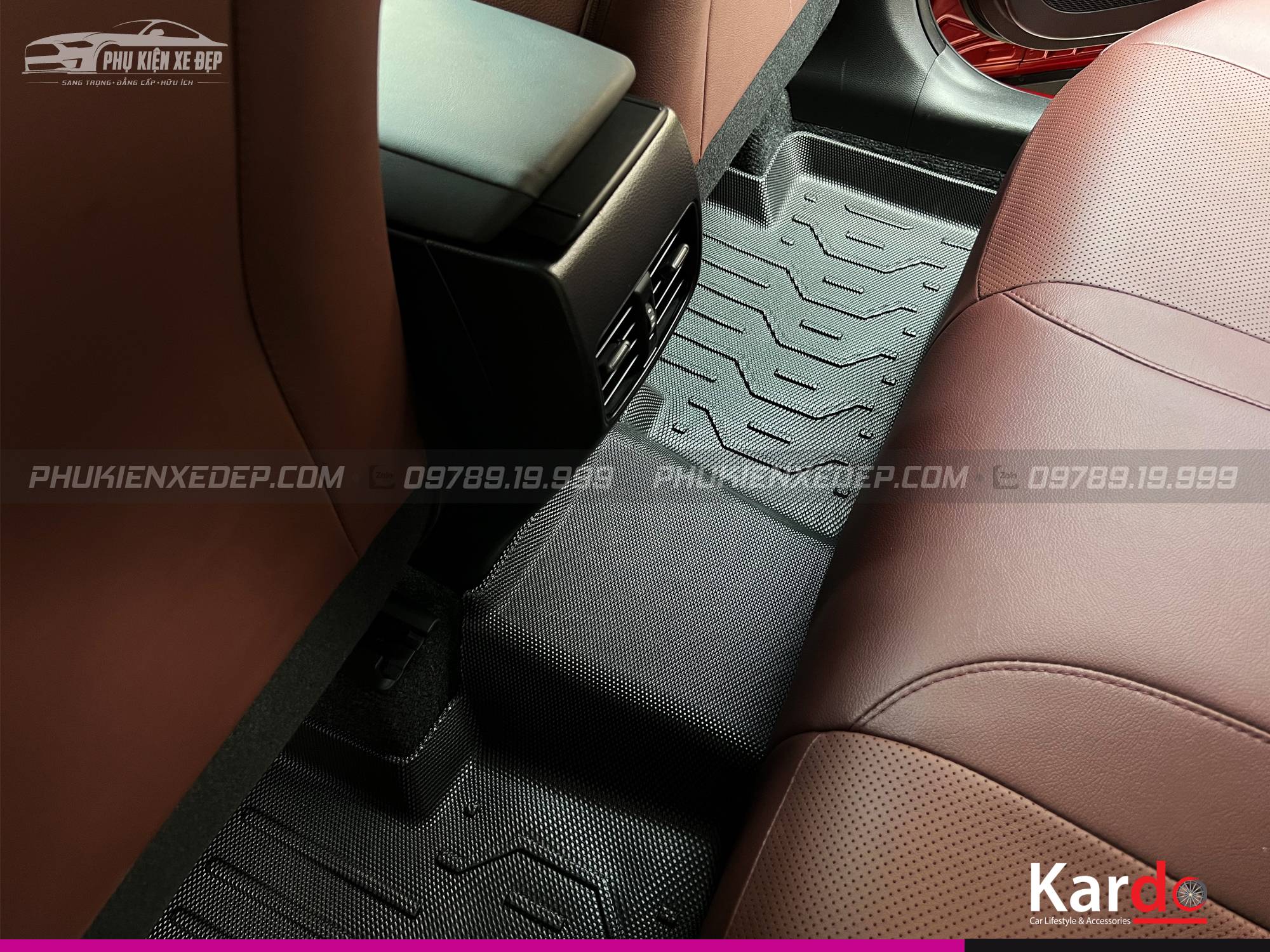 Thảm Lót Sàn Ô Tô Kardo Toyota Cross - Đồ chơi xe hơi, phụ kiện ô tô, trang trí xe hơi - góc nhìn 3
