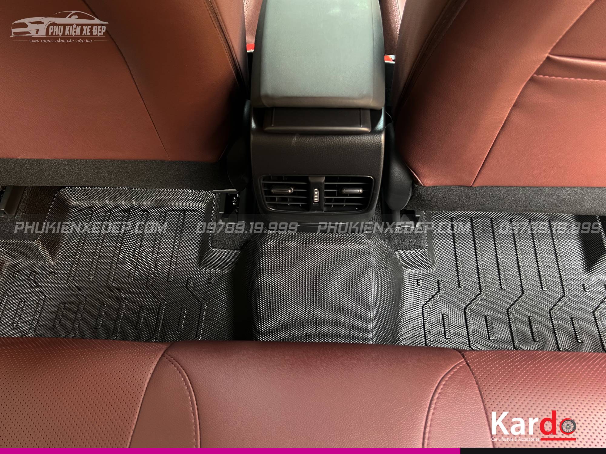 Thảm Lót Sàn Ô Tô Kardo Toyota Cross - Đồ chơi xe hơi, phụ kiện ô tô, trang trí xe hơi - góc nhìn 2