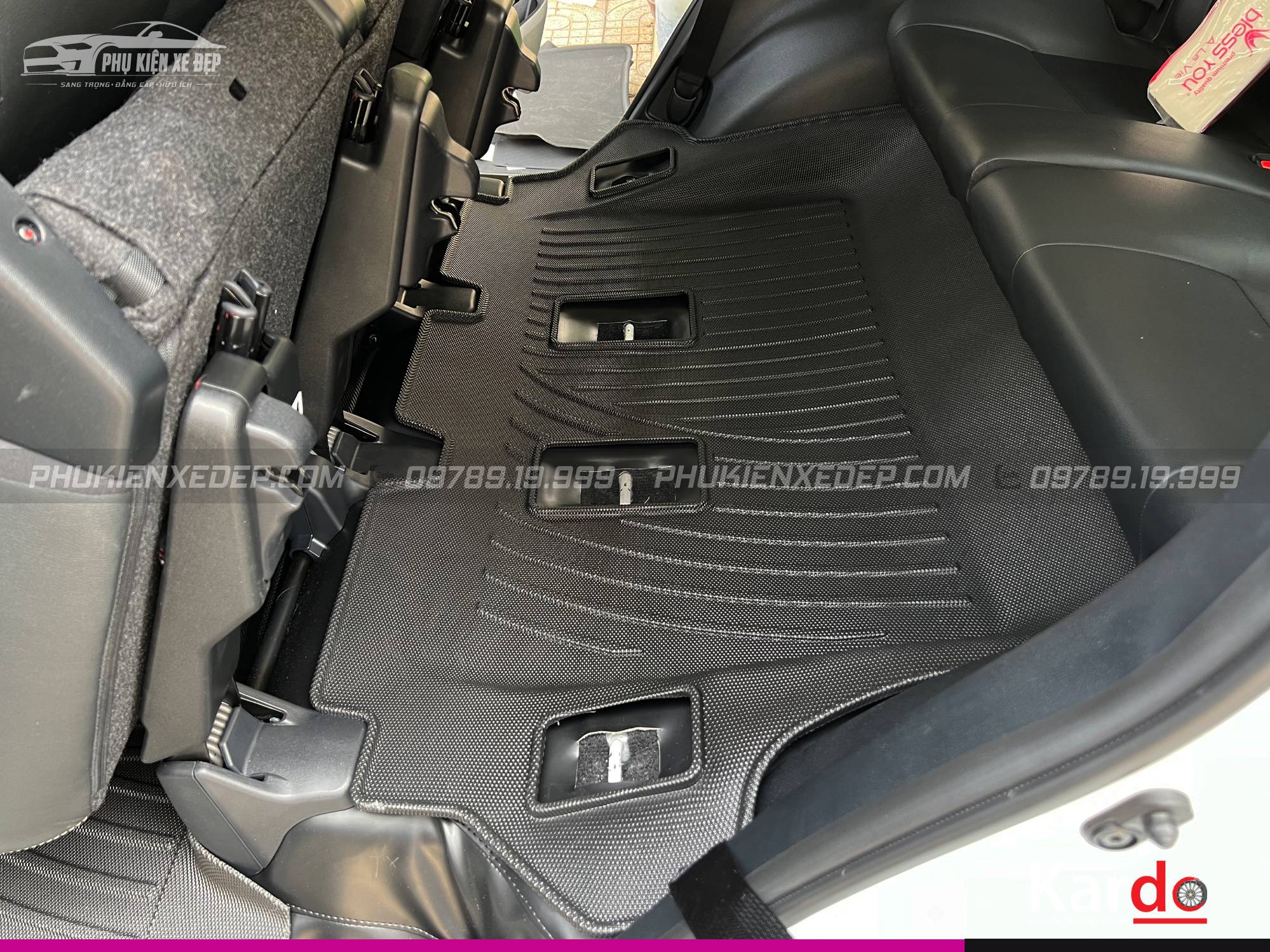 Thảm Lót Sàn Ô Tô Kardo Toyota Fortuner 2017 - Nay - Đồ chơi xe hơi, phụ kiện ô tô, trang trí xe hơi - góc nhìn 3