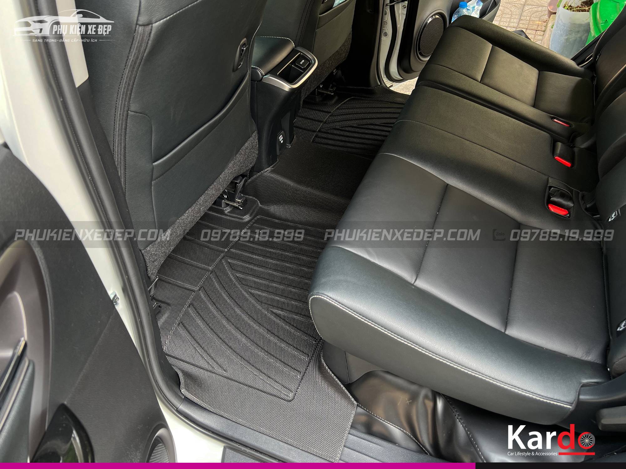 Thảm Lót Sàn Ô Tô Kardo Toyota Innova 2017 - Nay - Đồ chơi xe hơi, phụ kiện ô tô, trang trí xe hơi - góc nhìn 5
