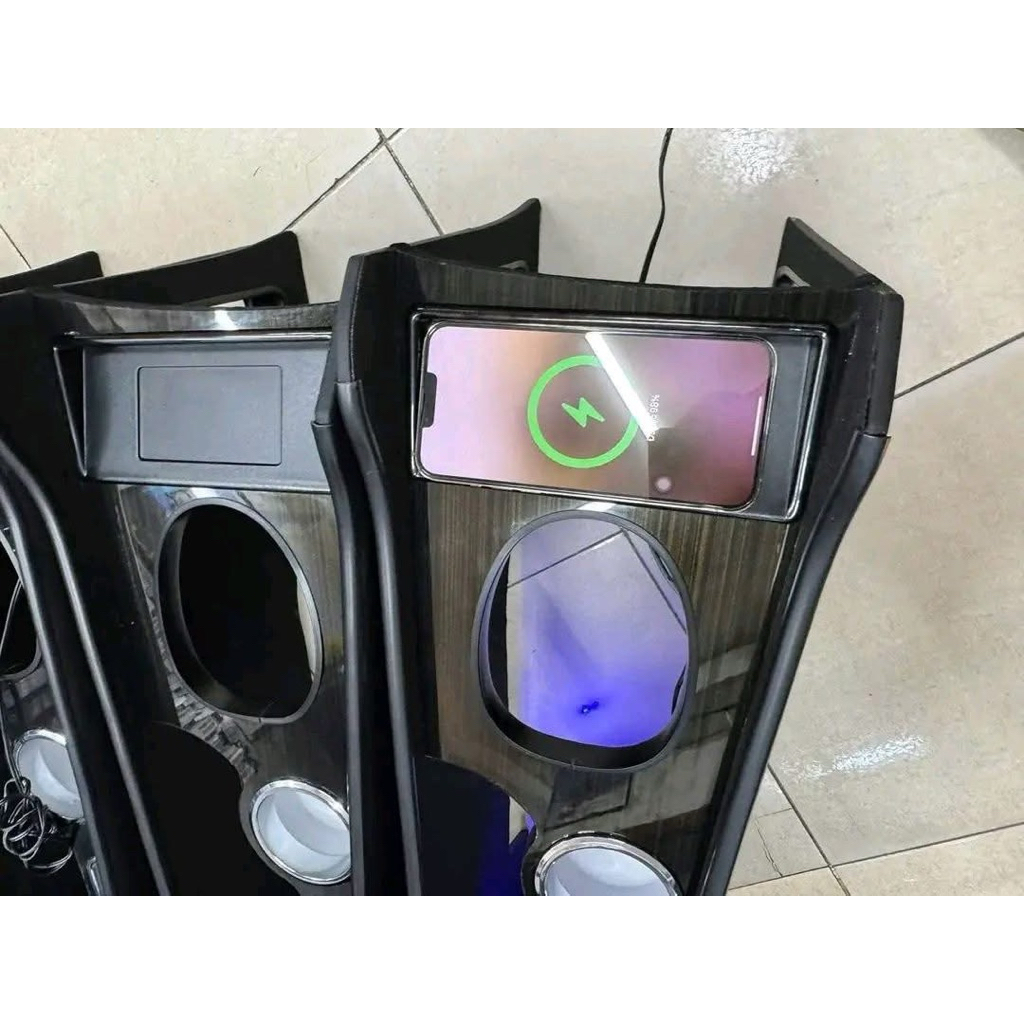 Yên Ngựa VF5 - Phụ kiện Vinfast VF5 chất lượng chính hãng - góc nhìn 3