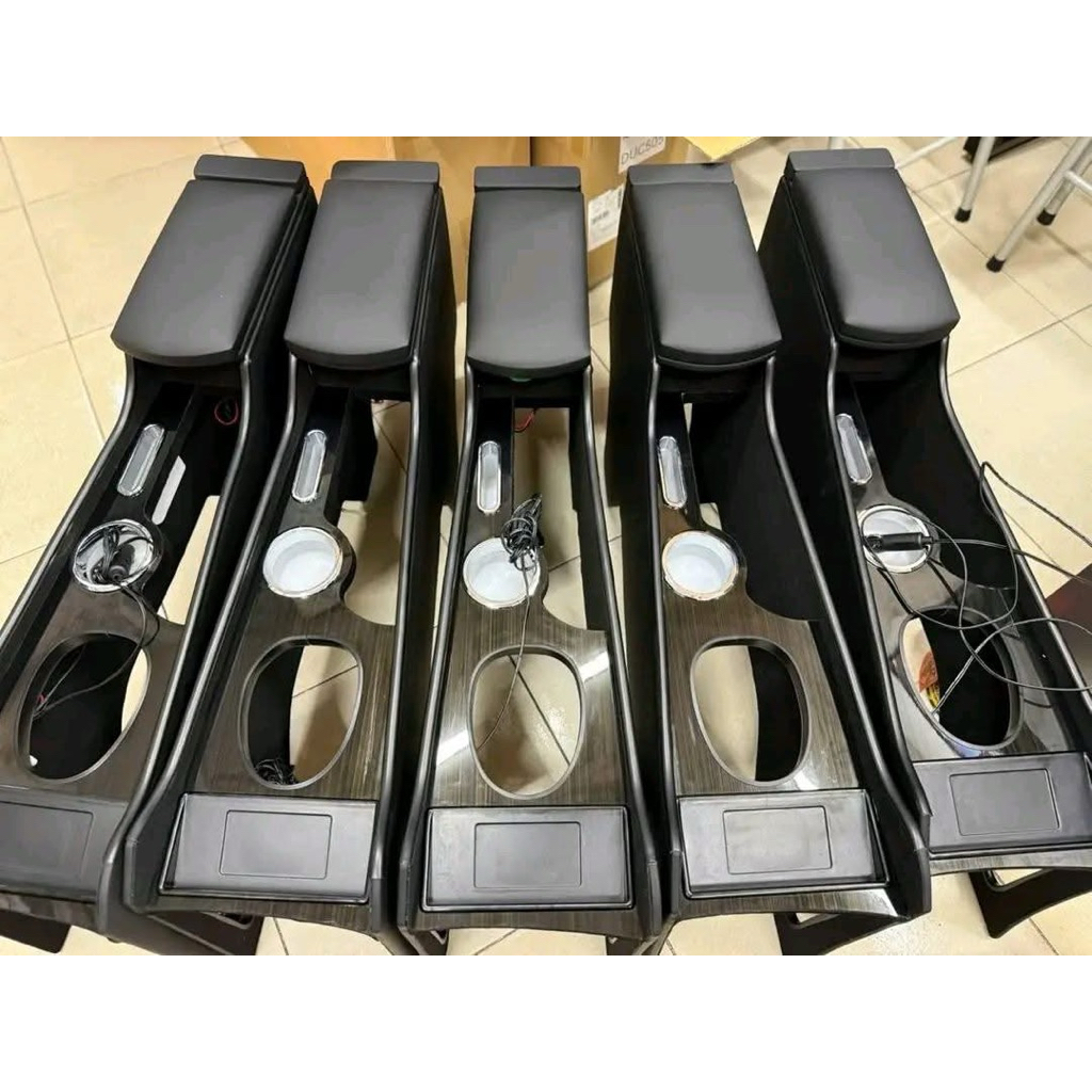 Yên Ngựa VF5 - Phụ kiện Vinfast VF5 chất lượng chính hãng - góc nhìn 4